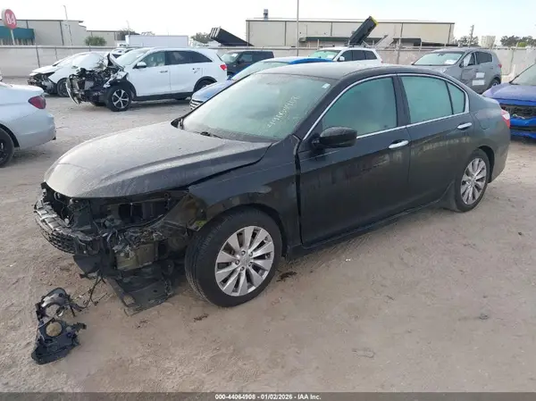 1HGCR2F51HA133875 2017 HONDA ACCORD - Image 2