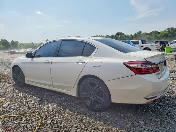 1HGCR2F51HA139742 2017 HONDA ACCORD - Image 2