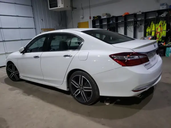1HGCR2F51HA145654 2017 HONDA ACCORD - Image 2