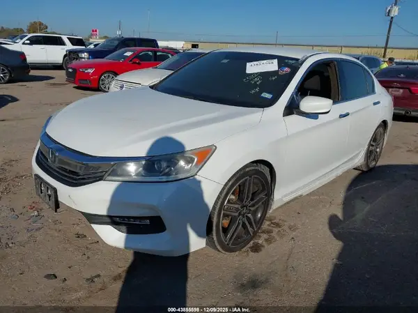 1HGCR2F51HA152703 2017 HONDA ACCORD - Image 2
