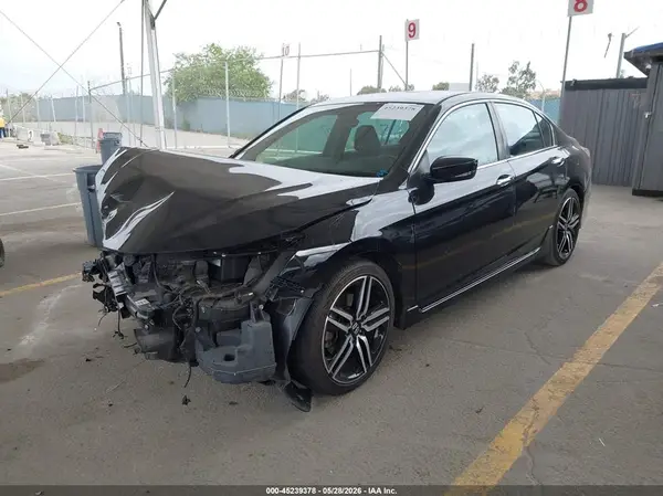 1HGCR2F51HA188052 2017 HONDA ACCORD - Image 2