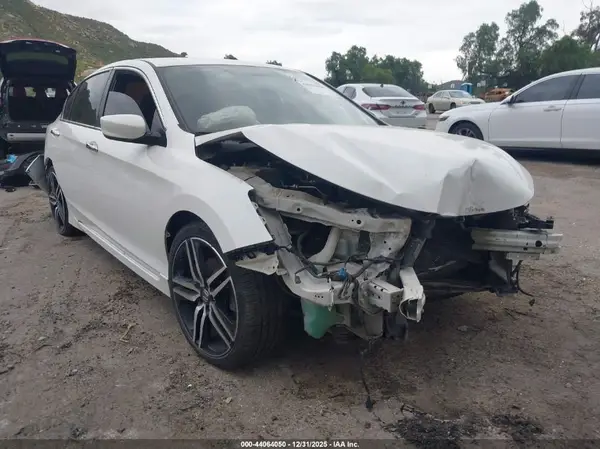 1HGCR2F51HA189234 2017 HONDA ACCORD - Image 1