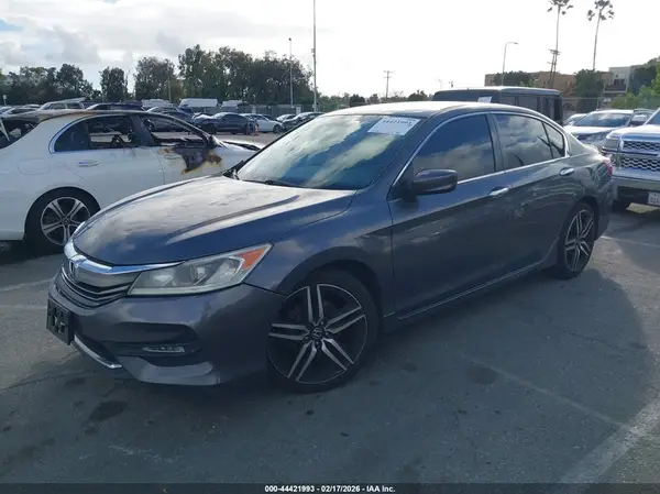 1HGCR2F51HA199407 2017 HONDA ACCORD - Image 2