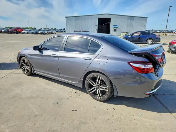 1HGCR2F51HA204895 2017 HONDA ACCORD - Image 2