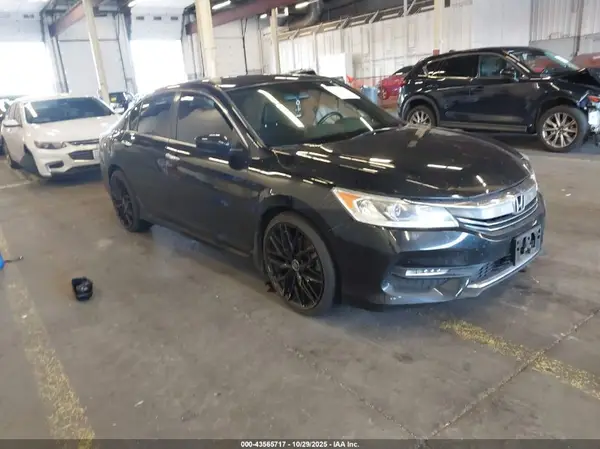 1HGCR2F51HA205500 2017 HONDA ACCORD - Image 1