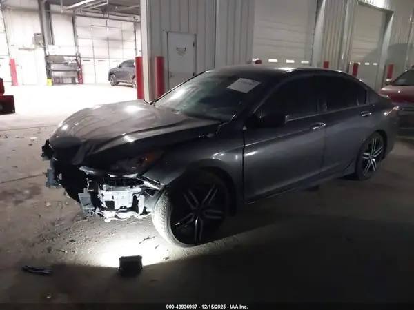 1HGCR2F51HA219154 2017 HONDA ACCORD - Image 2