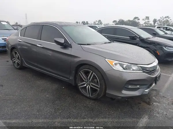 1HGCR2F51HA239727 2017 HONDA ACCORD - Image 1