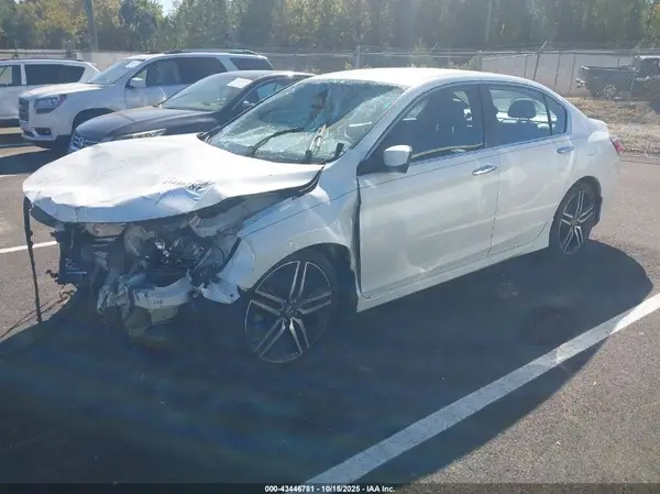 1HGCR2F51HA268550 2017 HONDA ACCORD - Image 2