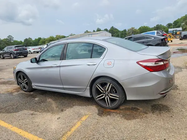 1HGCR2F51HA270508 2017 HONDA ACCORD - Image 2