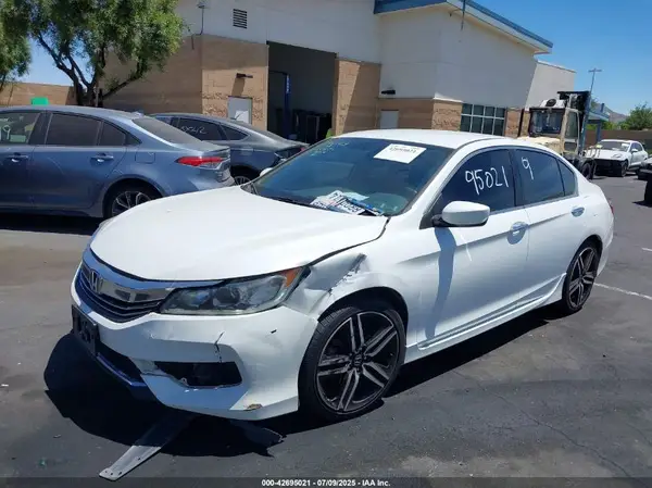 1HGCR2F51HA275854 2017 HONDA ACCORD - Image 2