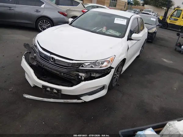 1HGCR2F51HA285591 2017 HONDA ACCORD - Image 2