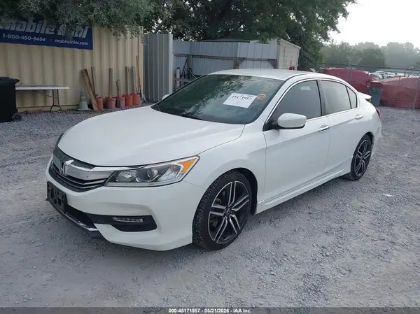 1HGCR2F51HA287793 2017 HONDA ACCORD - Image 2