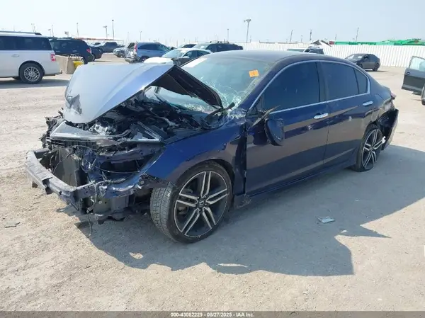 1HGCR2F51HA297028 2017 HONDA ACCORD - Image 2