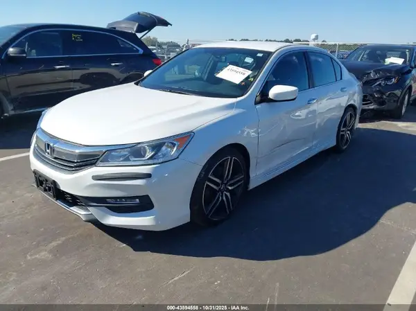 1HGCR2F51HA301501 2017 HONDA ACCORD - Image 2