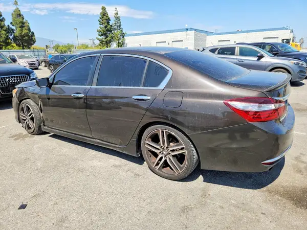 1HGCR2F51HA301627 2017 HONDA ACCORD - Image 2
