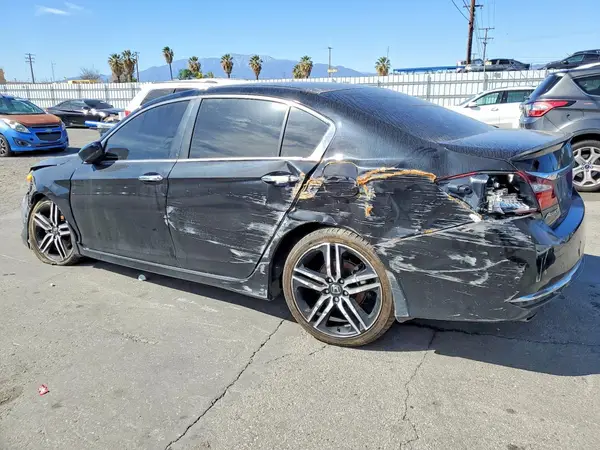 1HGCR2F51HA304978 2017 HONDA ACCORD - Image 2