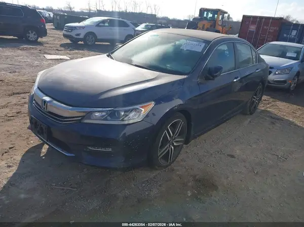 1HGCR2F52GA018801 2016 HONDA ACCORD - Image 2