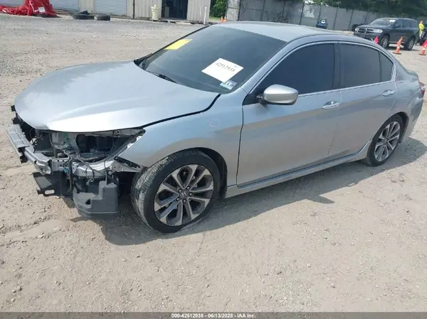 1HGCR2F52GA057114 2016 HONDA ACCORD - Image 2