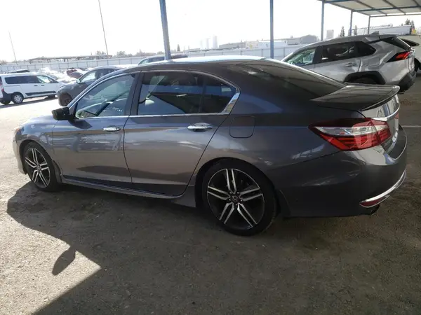 1HGCR2F52GA069232 2016 HONDA ACCORD - Image 2