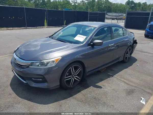 1HGCR2F52GA076780 2016 HONDA ACCORD - Image 2