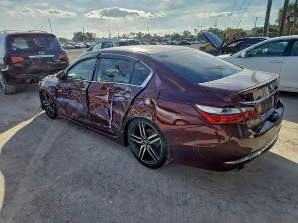 1HGCR2F52GA101306 2016 HONDA ACCORD - Image 2