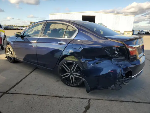 1HGCR2F52GA135696 2016 HONDA ACCORD - Image 2