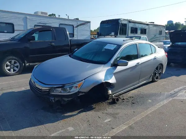 1HGCR2F52GA205035 2016 HONDA ACCORD - Image 2