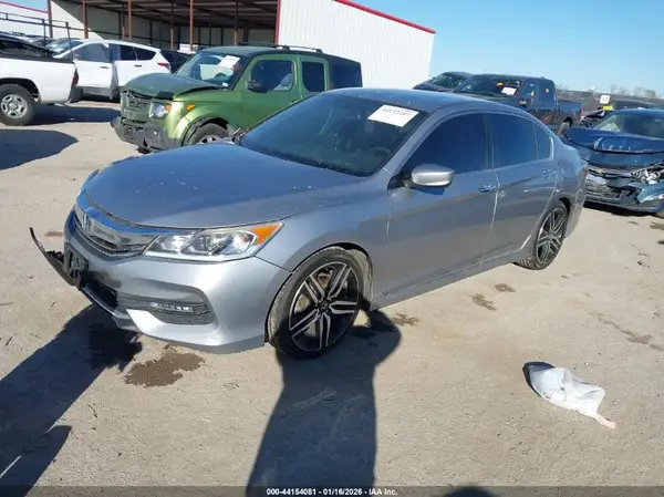 1HGCR2F52GA210929 2016 HONDA ACCORD - Image 2