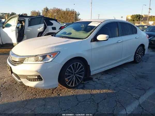 1HGCR2F52GA211076 2016 HONDA ACCORD - Image 2
