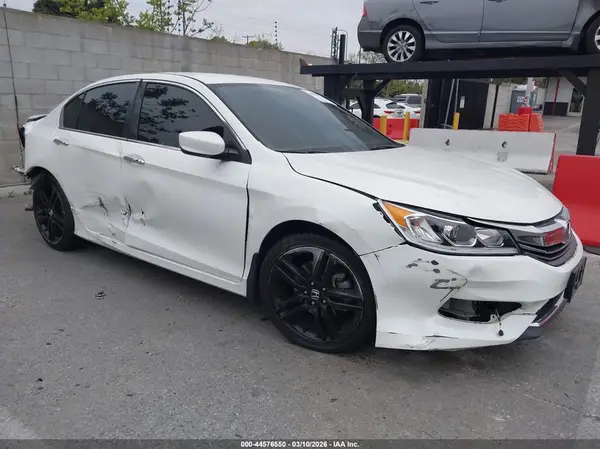 1HGCR2F52GA223826 2016 HONDA ACCORD - Image 1