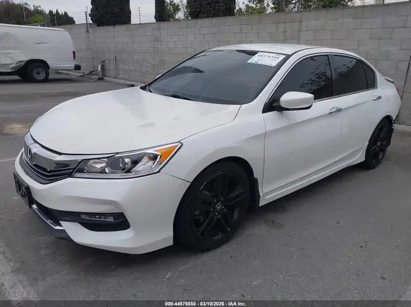 1HGCR2F52GA223826 2016 HONDA ACCORD - Image 2