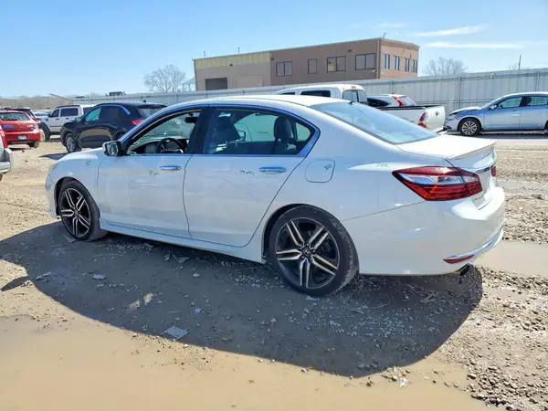 1HGCR2F52GA230095 2016 HONDA ACCORD - Image 2