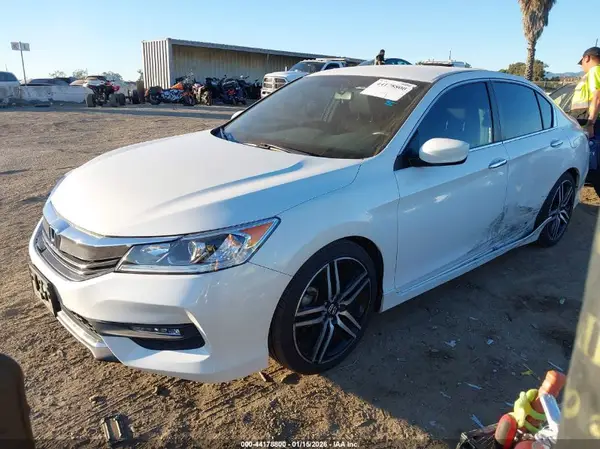 1HGCR2F52GA232123 2016 HONDA ACCORD - Image 2