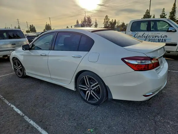 1HGCR2F52GA238648 2016 HONDA ACCORD - Image 2