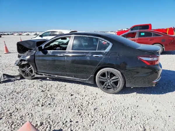 1HGCR2F52HA005578 2017 HONDA ACCORD - Image 2