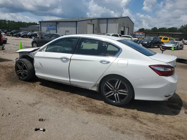 1HGCR2F52HA026866 2017 HONDA ACCORD - Image 2