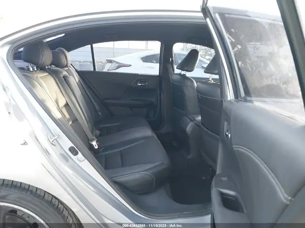 1HGCR2F52HA033610 2017 HONDA ACCORD - Image 8