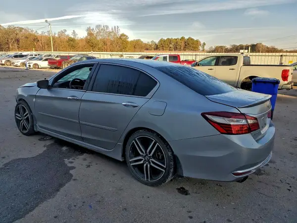 1HGCR2F52HA036393 2017 HONDA ACCORD - Image 2