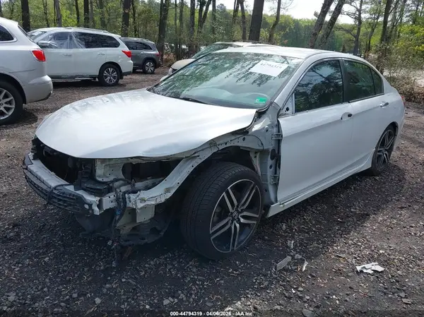 1HGCR2F52HA056174 2017 HONDA ACCORD - Image 2