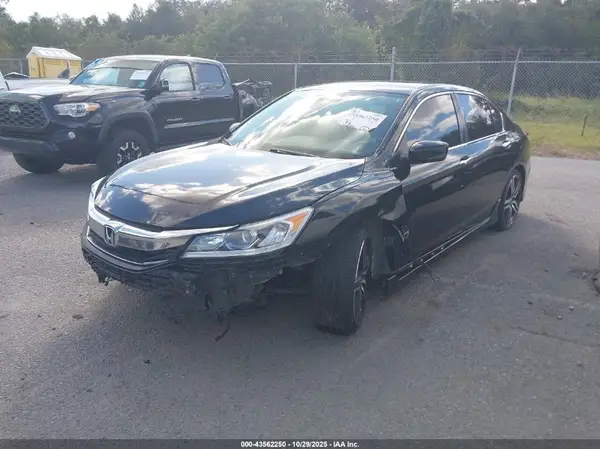 1HGCR2F52HA058488 2017 HONDA ACCORD - Image 2