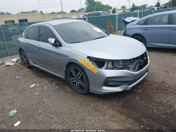 1HGCR2F52HA064887 2017 HONDA ACCORD - Image 1