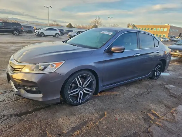 1HGCR2F52HA064985 2017 HONDA ACCORD - Image 1