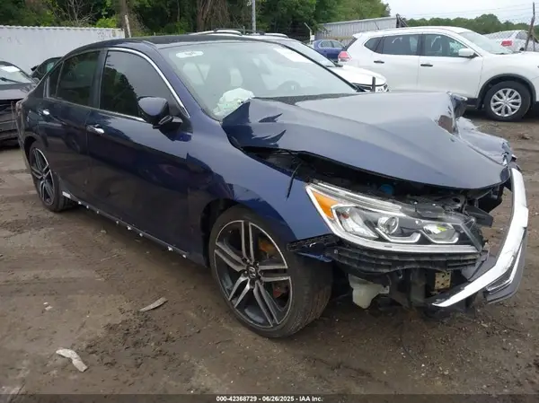1HGCR2F52HA065358 2017 HONDA ACCORD - Image 1