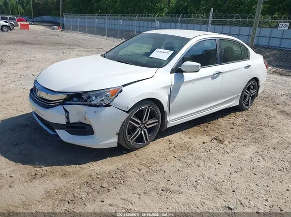 1HGCR2F52HA068518 2017 HONDA ACCORD - Image 2