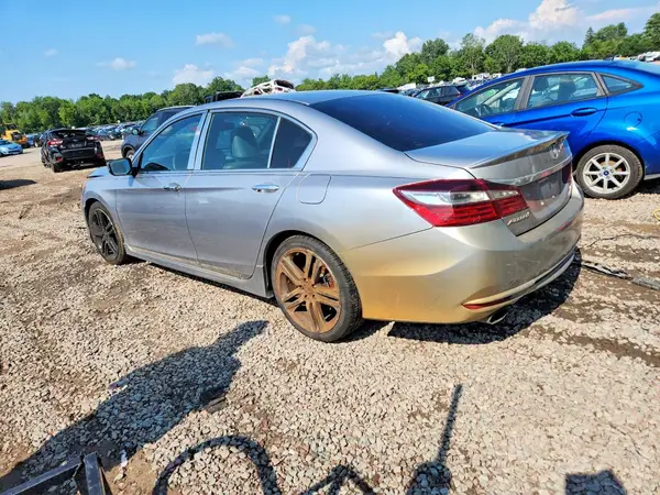 1HGCR2F52HA081947 2017 HONDA ACCORD - Image 2