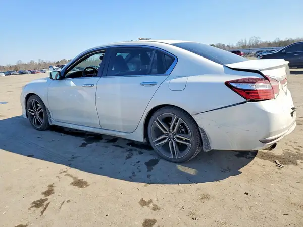 1HGCR2F52HA083097 2017 HONDA ACCORD - Image 2
