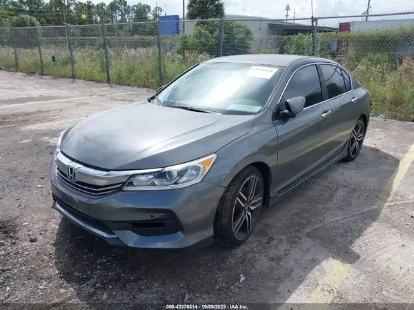 1HGCR2F52HA092480 2017 HONDA ACCORD - Image 2