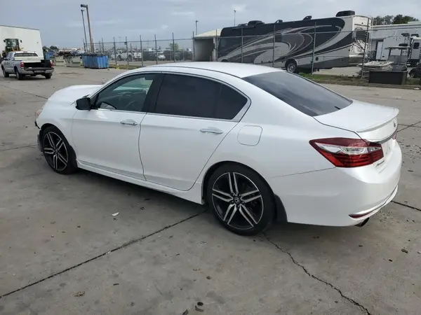 1HGCR2F52HA097873 2017 HONDA ACCORD - Image 2