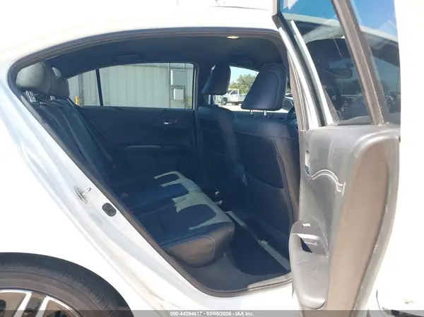 1HGCR2F52HA102330 2017 HONDA ACCORD - Image 8