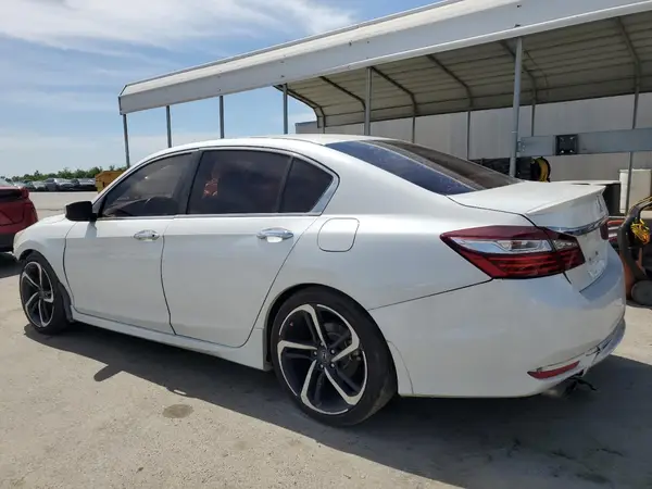 1HGCR2F52HA102375 2017 HONDA ACCORD - Image 2